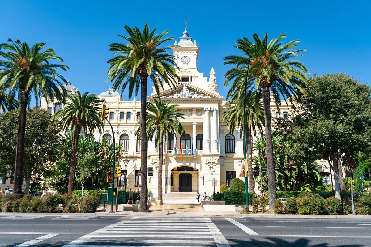 Central Malaga park and city hall near the main walking routes