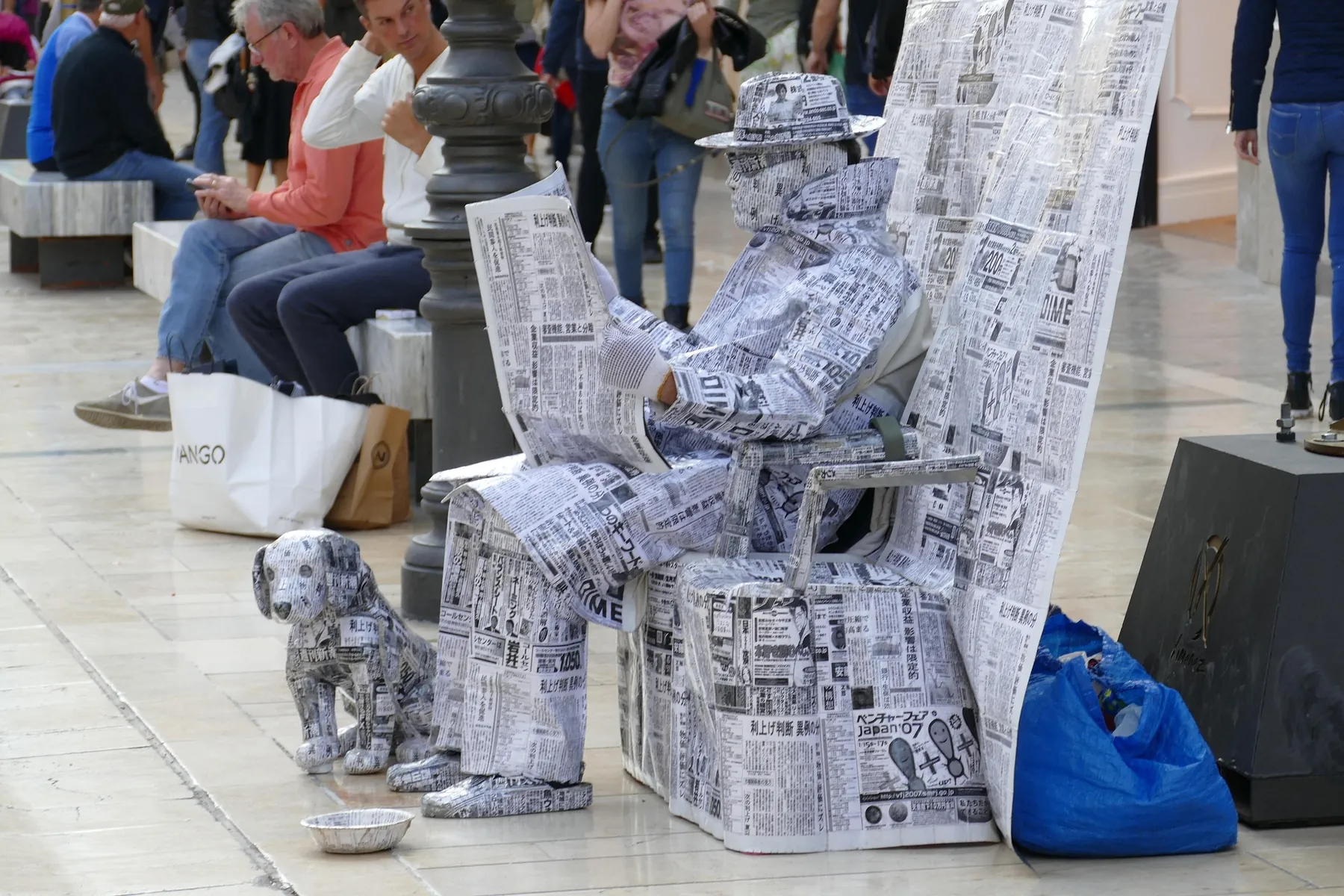 Street performer in central Malaga